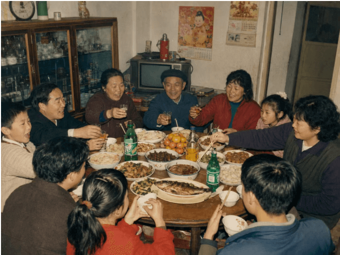 Cena de reunión china de los 90